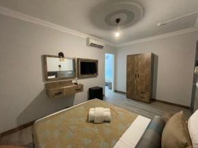 Seven City Hotel